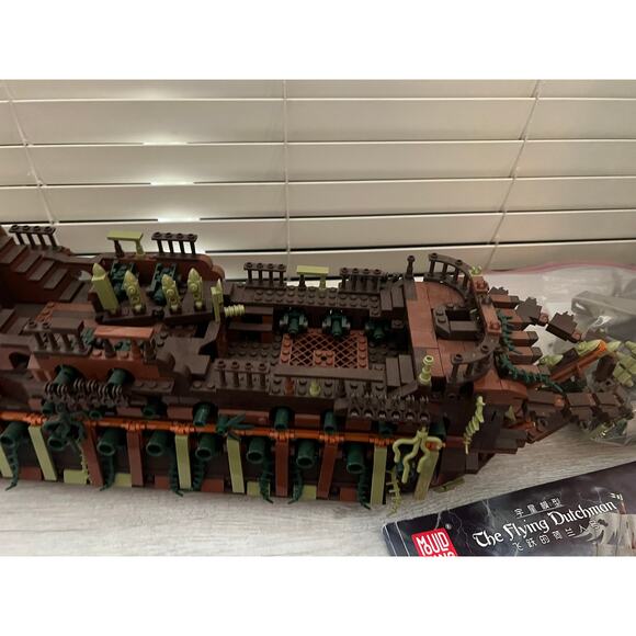 Mould King 13138 Pirates Ship Model Building Blocks Kit Dutchman NEW - Picture 16 of 16